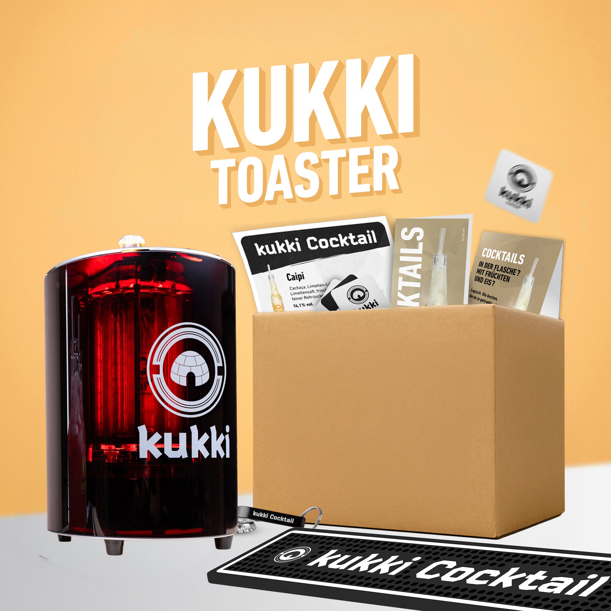 Transparenter roter zylinderförmiger kukki Toaster mit Iglu-Logo vor warmorangem Hintergrund, daneben braune Box mit kukki Cocktail Caipi Flyers und schwarzer kukki Cocktail Matte vorne.