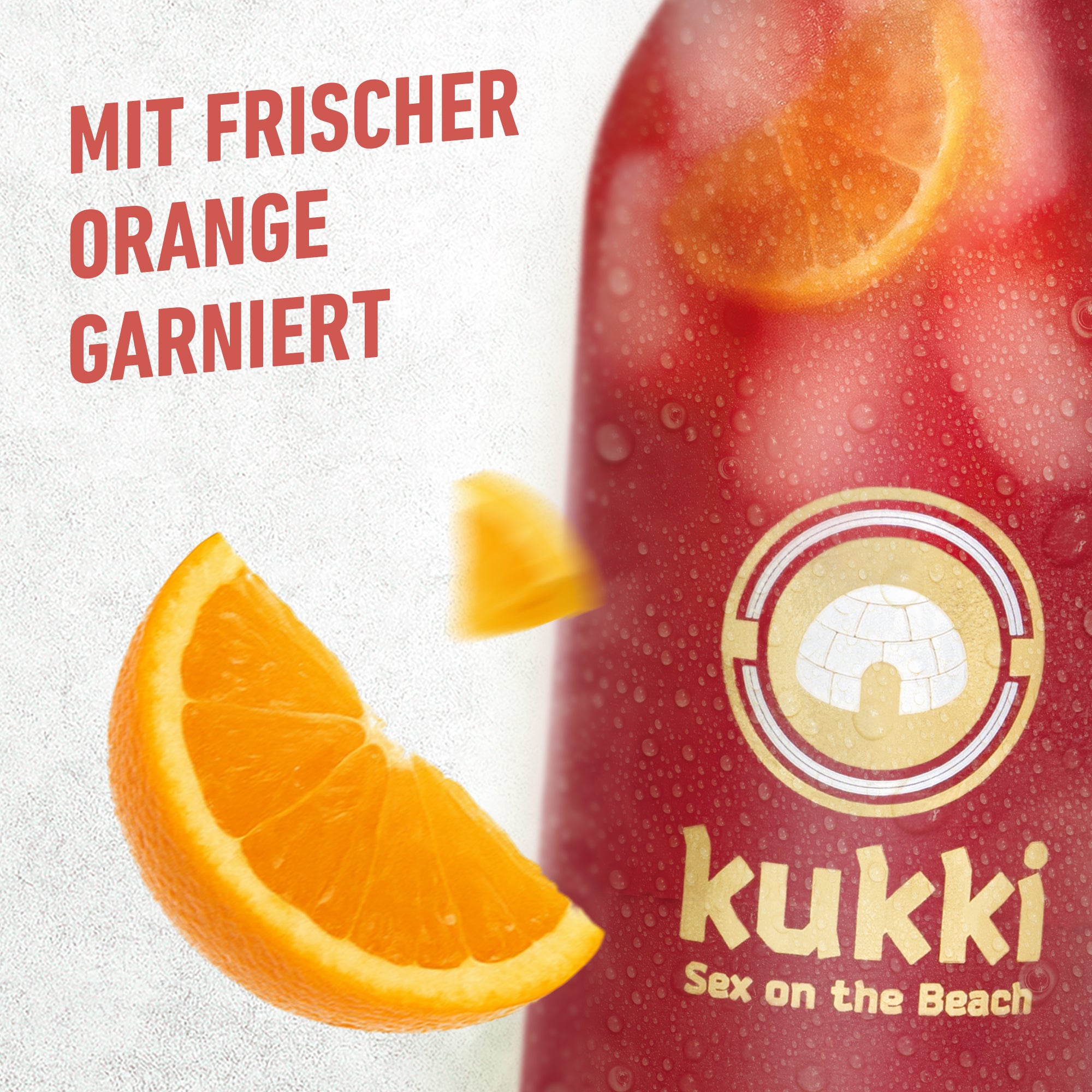 gekühlte Glasflasche kukki Cocktail Sex on the Beach mit frischen Orangenscheiben